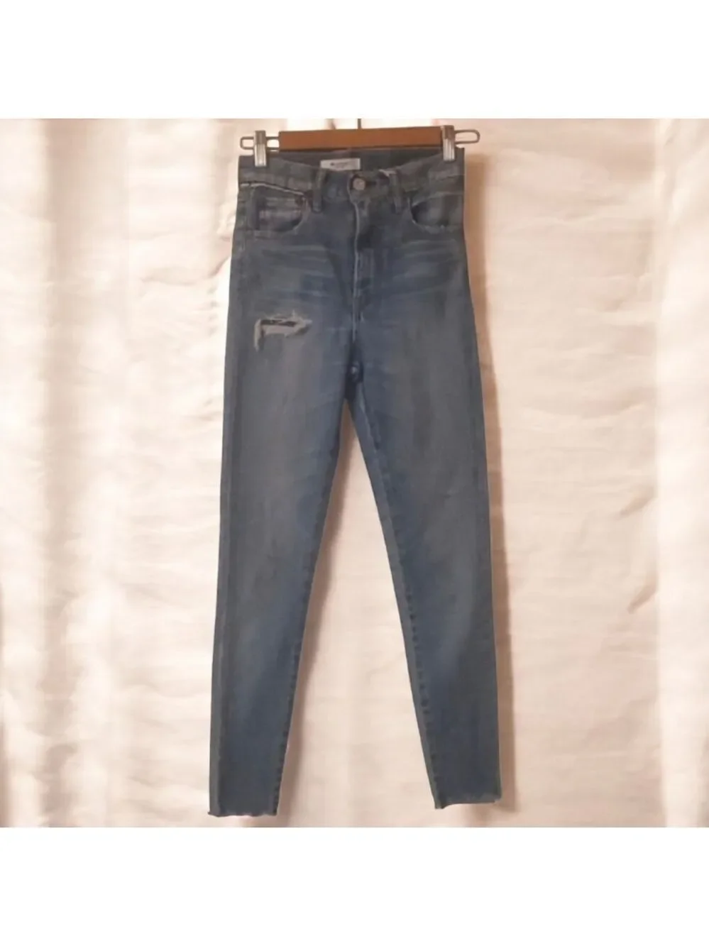 Moussy Vintage Keans Women's Size 000 Faded Blue Hammond Skinny Distressed Rips